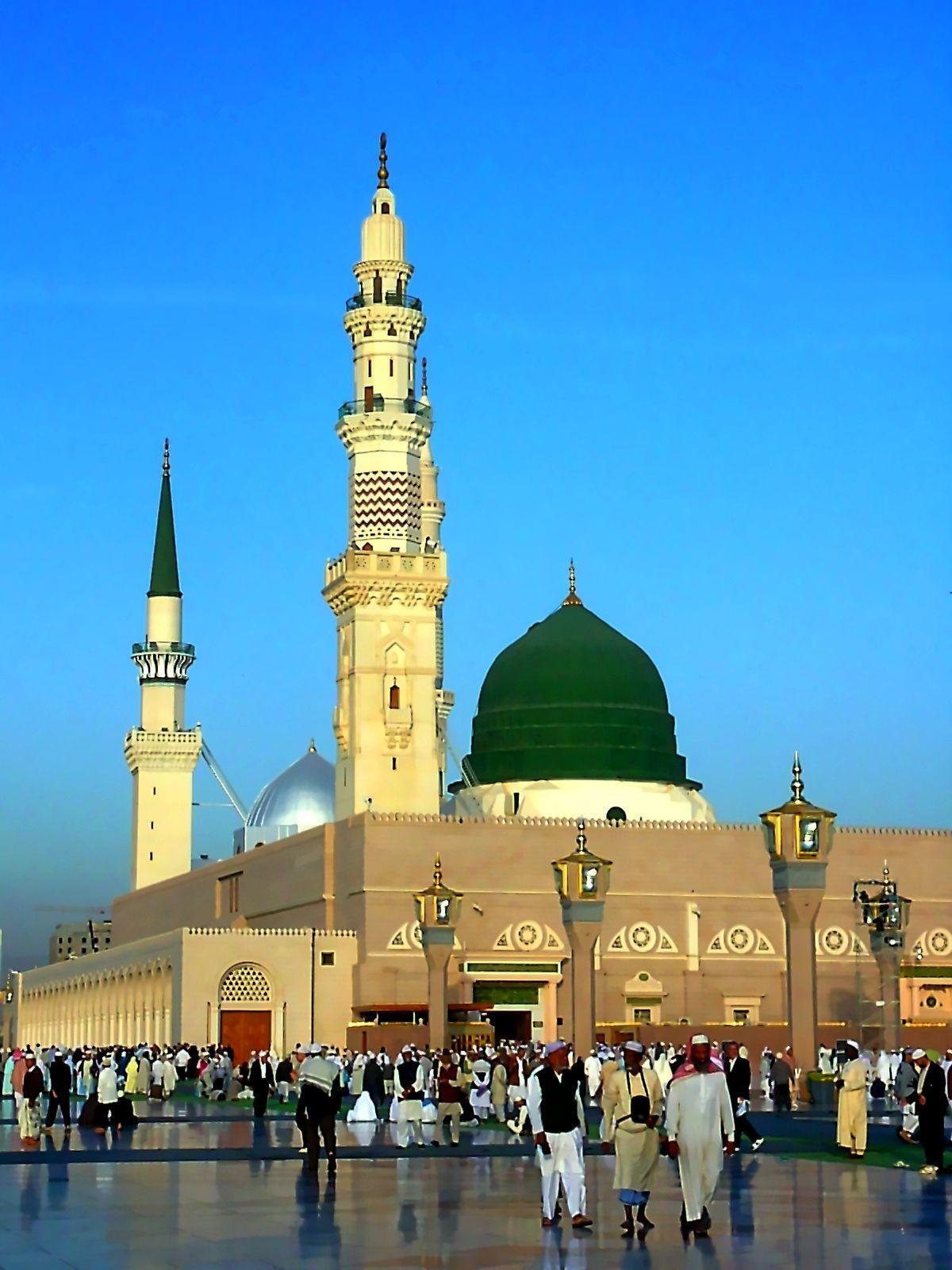 Cover image for Cheap Umrah Packages with Carefully Planned Itineraries