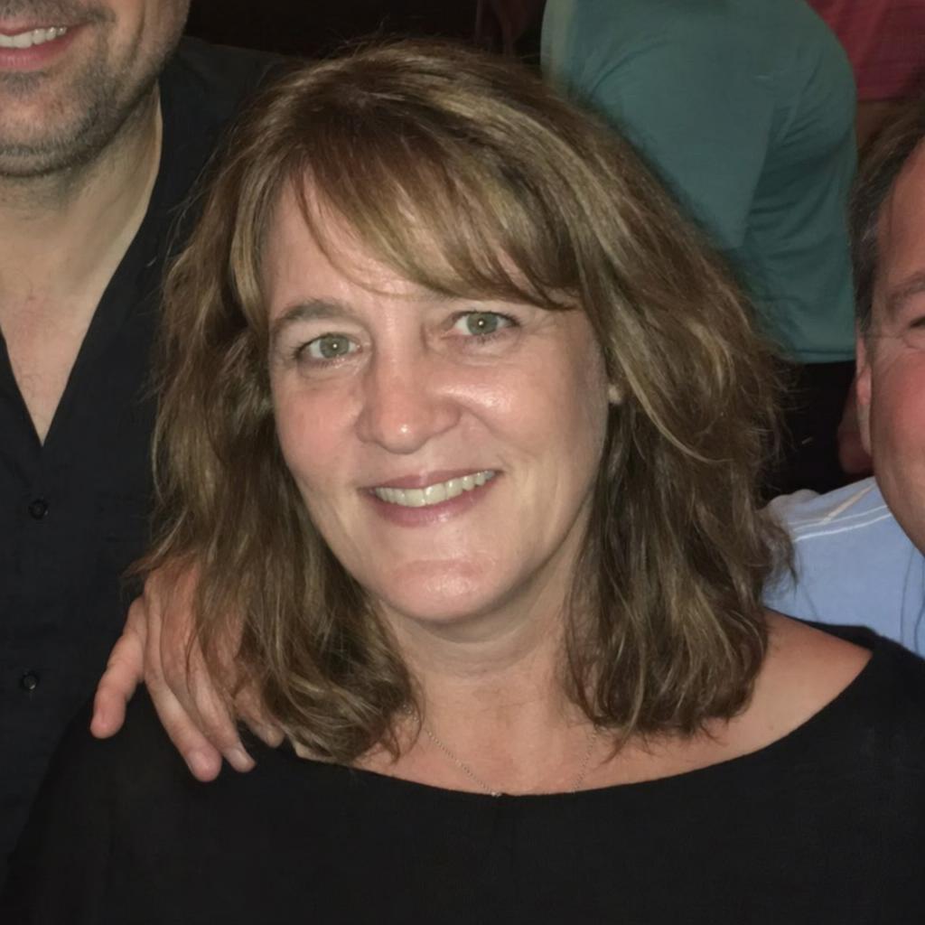 elena_vasquez_7faa3a96 profile